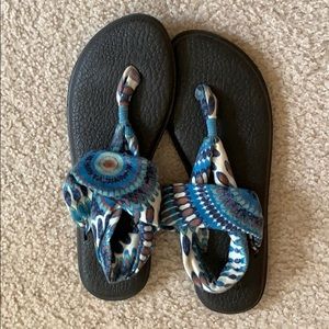 Sanuks blue/green mándala pattern